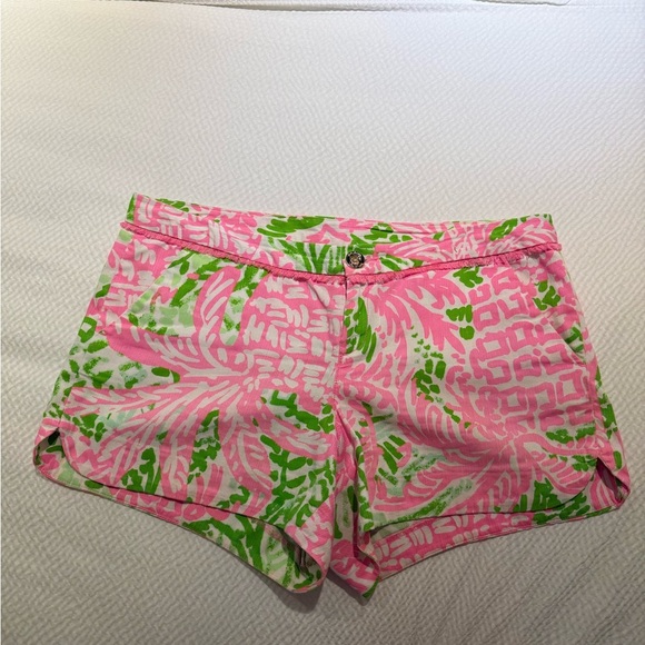 Lilly Pulitzer Adie Shorts in Pink Sunset, Size 8 - Picture 1 of 3